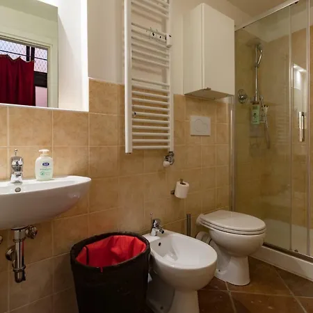 Housmart Castiglione 18